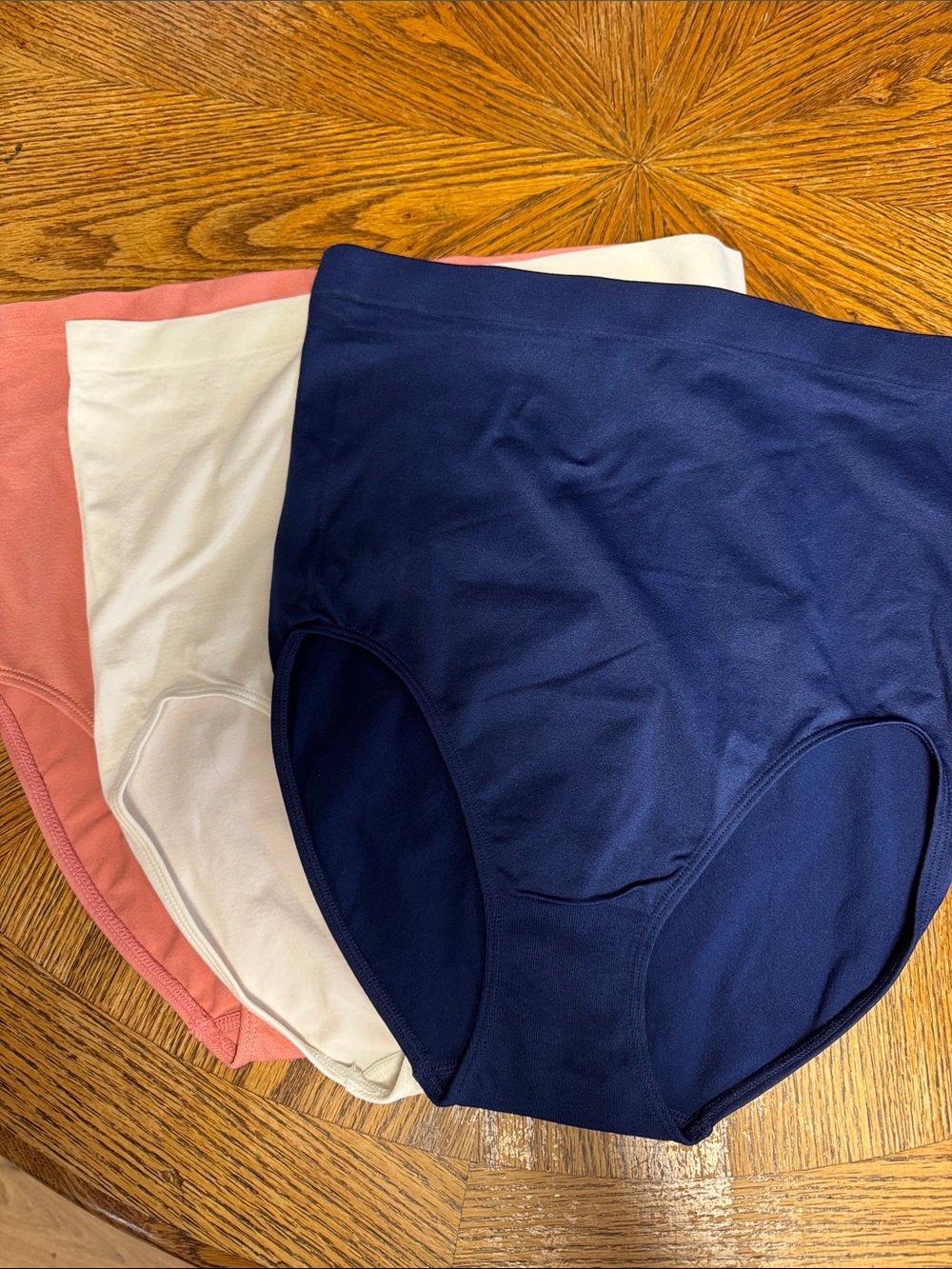 Rhonda SHEAR AWH NWOT L  High-Waist SEAMLESS 3 pair bundle panties